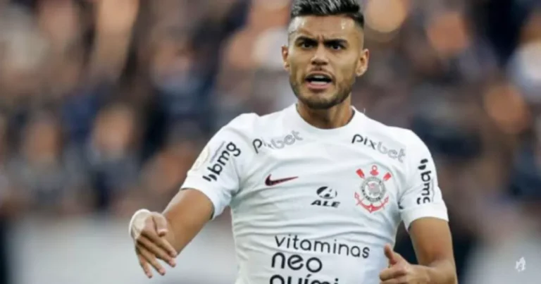 Corinthians propõe Fausto Vera por destaque do Brasileirão 2023