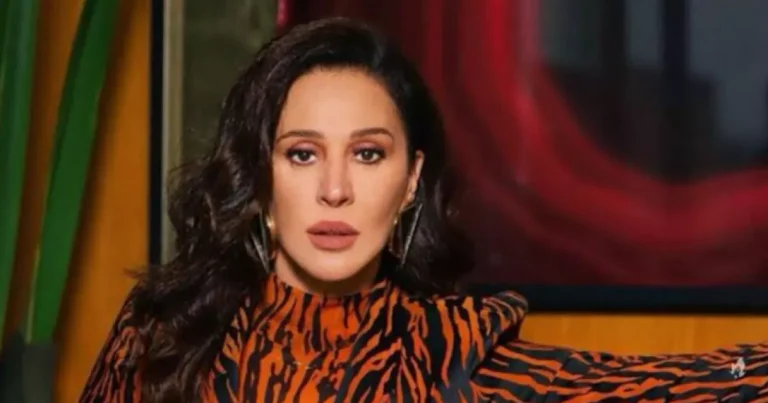 Claudia Raia divulga imagens da ceia de Natal e causa revolta nas redes