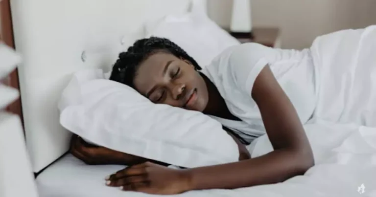 É por isso que você DEVE dormir apoiado somente pelo lado esquerdo de seu corpo