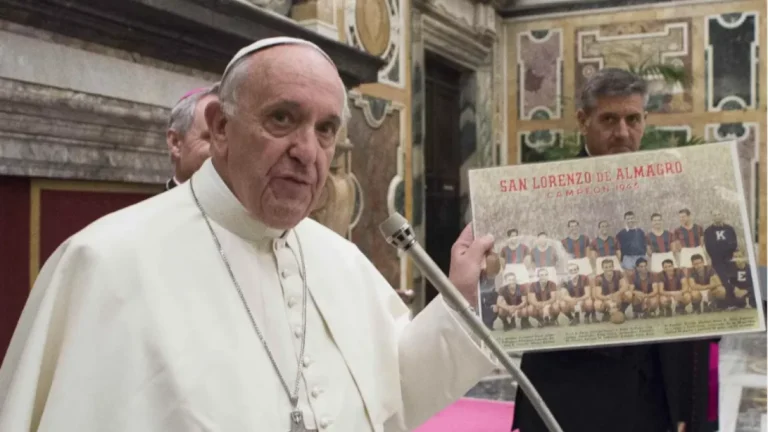 Buenos Aires Celebra o Legado do Papa Francisco com Homenagens Emocionantes