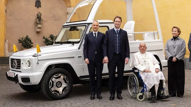 Uma Nova Era: O Legado e o Último Papamóvel do Papa Francisco