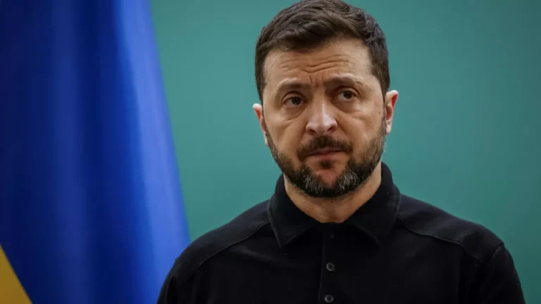 Zelensky chega a Roma para funeral do papa Francisco