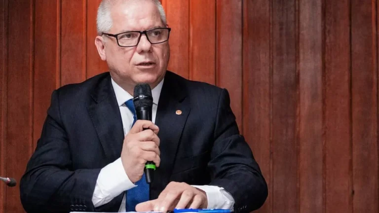 Escândalo no INSS: Afastamento e Fraudes Milionárias Chamam Atenção