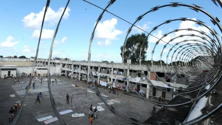 Mais de 100 mil réus por tráfico poderiam ter pena reduzida, aponta CNJ