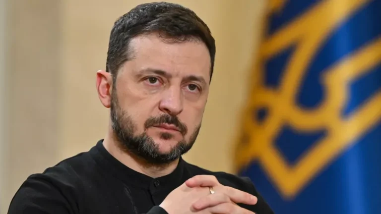 Zelensky vê possível reunião entre Ucrânia, Rússia, EUA, UE e Reino Unido