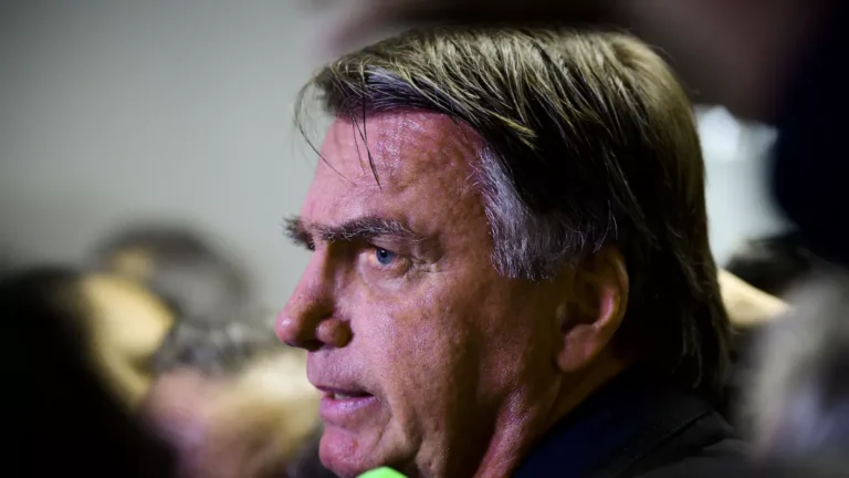 Bolsonaro critica aumento do IOF e prevê efeito negativo na economia