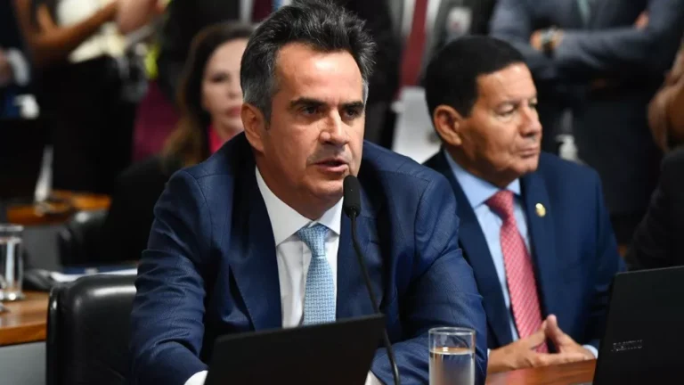 Ciro Nogueira anuncia projeto para proibir descontos em aposentadorias