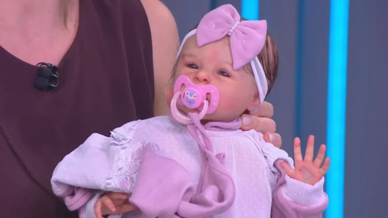 Bebê reborn: “Uma coisa é colecionar, outra é compulsão”, diz psicóloga
