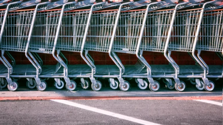 STF julga caso sobre adaptação de carrinhos de supermercados; entenda