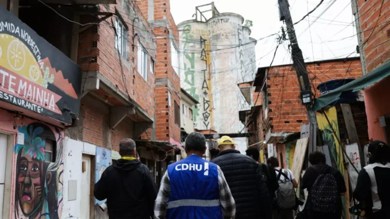 Acordo frustrado, ameaça e fogo: os bastidores da tensão na favela do Moinho