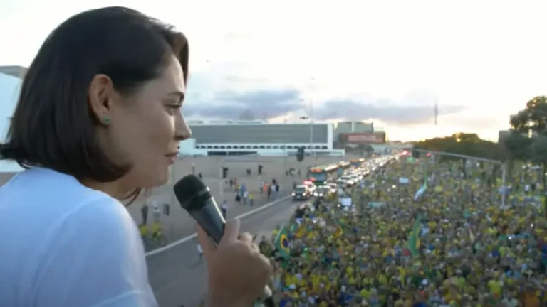 Michelle agradece a Fux por voto “sensato” para caso de Débora Rodrigues