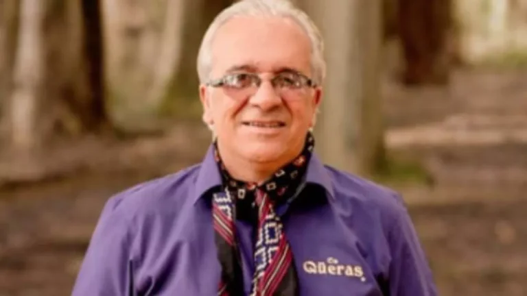 Luto! Cantor morre durante show e deixa banda desolada: Tristeza profunda