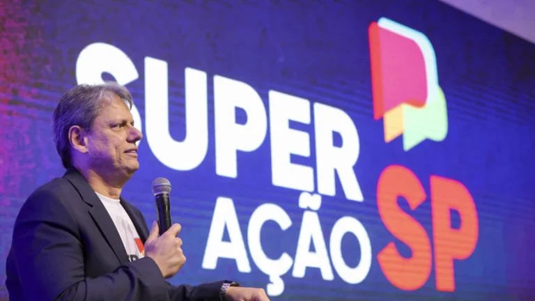 Programa social de Tarcísio terá foco inicial em regiões metropolitanas