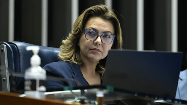 Senado aprova cota de 30% para mulheres em conselhos de estatais
