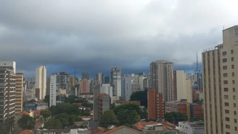 Frente fria: veja previsão do tempo nas capitais nesta terça-feira (24)
