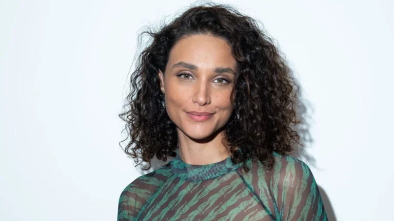 Débora Nascimento fala sobre ser bissexual: “Celebrando o orgulho”