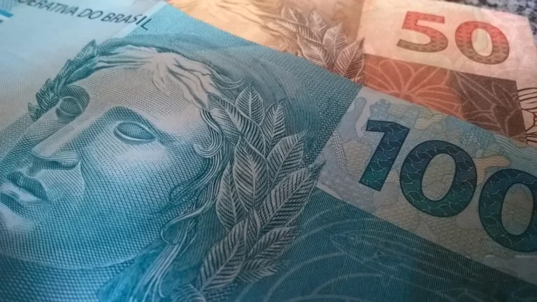 RS anuncia crédito de R$ 100 milhões a exportadoras afetadas por tarifas