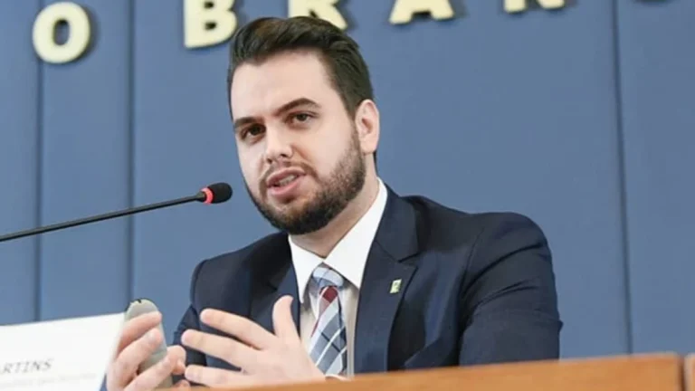 Jornalista americano pede ao STF para entrevistar Filipe Martins