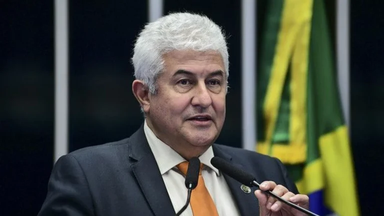 Defendo Bolsonaro, mas situação não será resolvida com taxas, diz senador