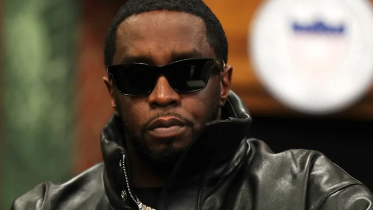 Após veredito de Diddy, óleo de bebê é borrifado fora do tribunal; entenda