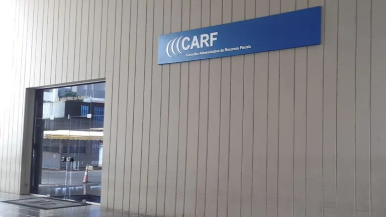 Carf dá vitória à União em disputa de R$ 1 bi sobre incentivos