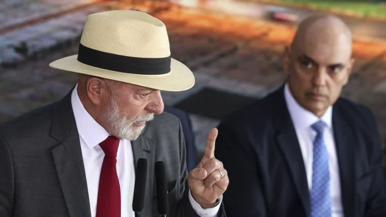 Jantar com STF marca gesto de apoio de Lula após sanções a Moraes