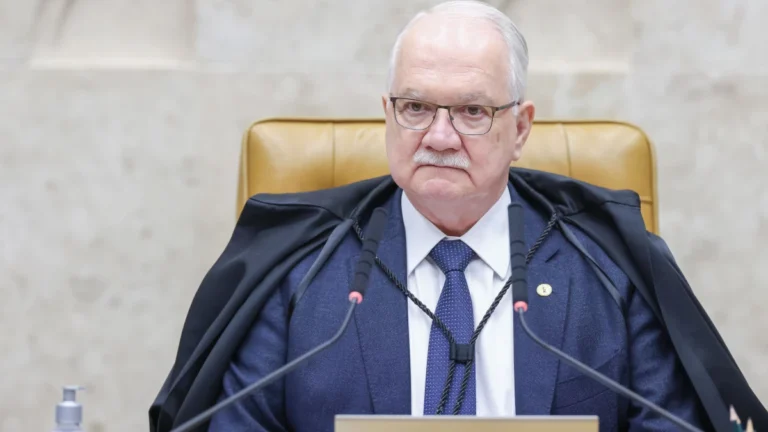 Em contraponto a Barroso, Fachin deve imprimir estilo discreto ao STF