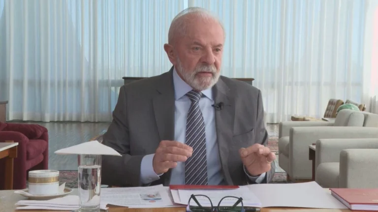Lula diz não ver razões para ligar para Trump