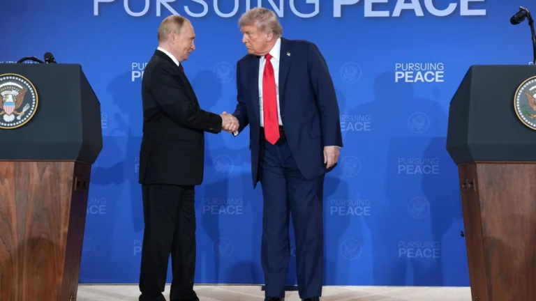 Líderes europeus pedem negociações entre Trump e Zelensky