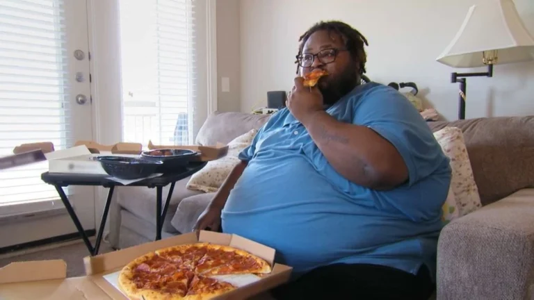 “Quilos Mortais”: veja fotos de como está Travis, que pesava 280 kg
