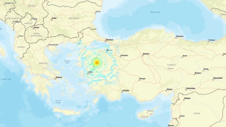 Terremoto de magnitude 6,1 atinge Turquia e é sentido em Istambul