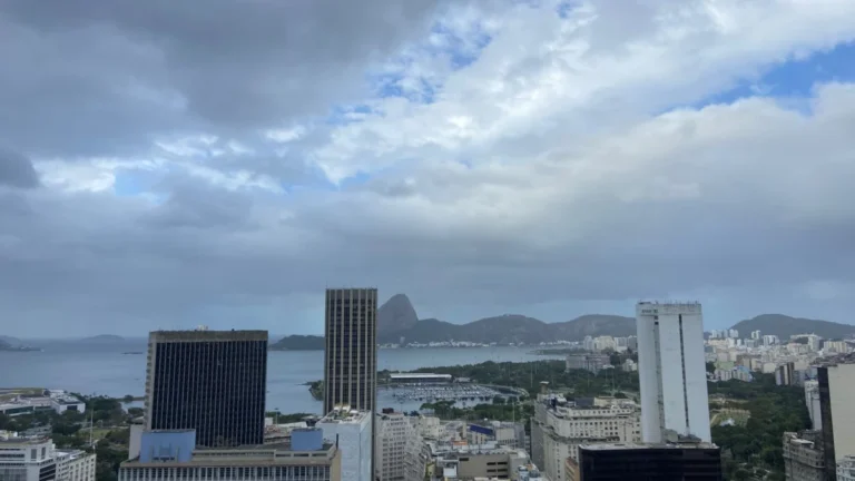 Semana no Rio de Janeiro alterna entre chuva e céu claro