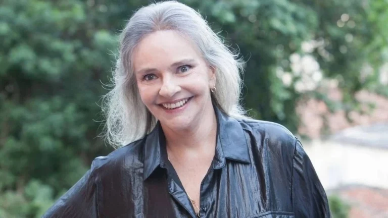 Angela Ro Ro deve deixar UTI em breve, diz advogado da cantora
