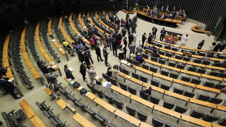 Frentes defendem PEC que amplia poder do Congresso em agências reguladoras