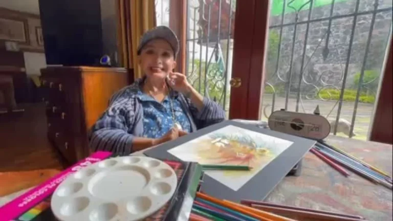 Chiquinha, de “Chaves”, tranquiliza fãs após internação: “Está tudo bem”