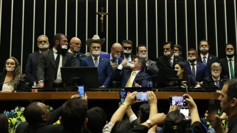 Análise: PM adota protocolo de reforço na Esplanada após protestos