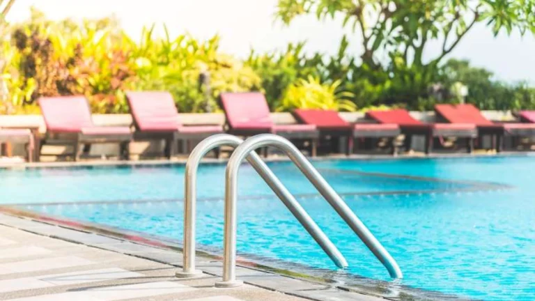 Hotel é condenado a pagar pensão vitalícia a hóspede que ficou tetraplégico ao mergulhar em piscina