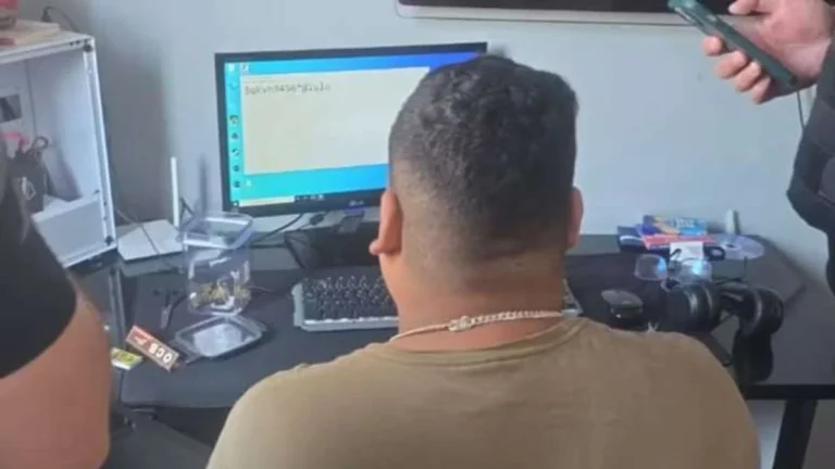 Hacker é preso em PE por invadir sistemas e vazar dados de Felca