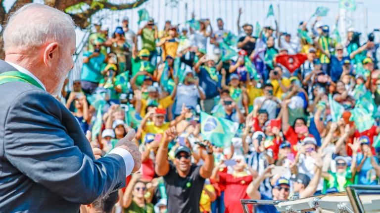 Sob pressão, ministros do União e PP devem estar com Lula no 7 de Setembro
