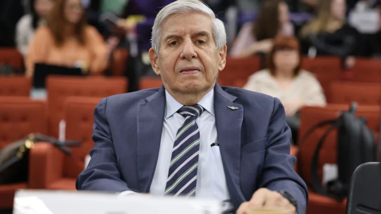 Augusto Heleno é condenado a 21 anos de prisão por plano de golpe