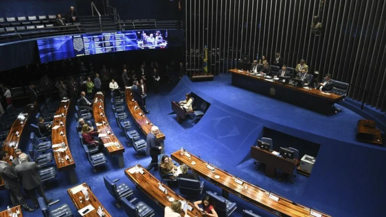Análise: Unanimidade contra PEC da Blindagem na CCJ é simbólica