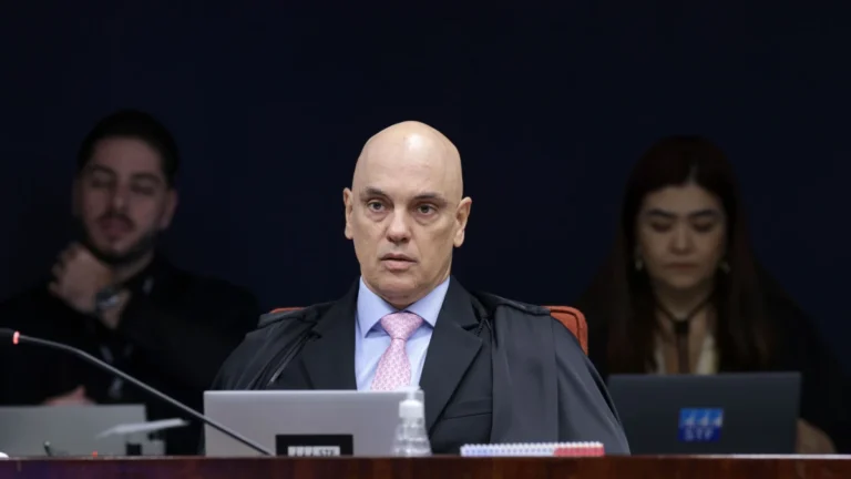 A mera tentativa consuma o crime, diz Moraes sobre plano de golpe
