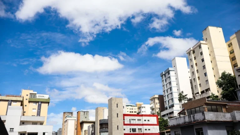 Semana com tempo estável e céu claro em Belo Horizonte