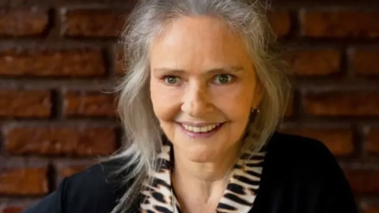 Morre Angela Ro Ro, ícone da música brasileira, aos 75 anos