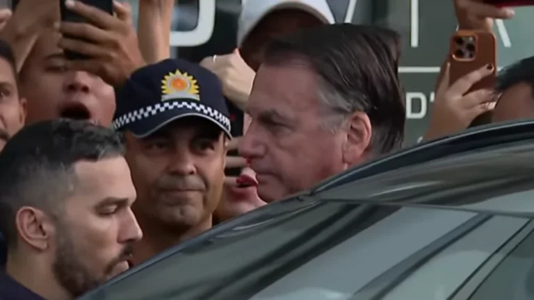 Autorizado por Moraes, Bolsonaro vai a hospital para remover lesões na pele