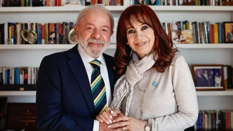 Lula defende visita à Cristina Kirchner e cita amizade de 12 anos