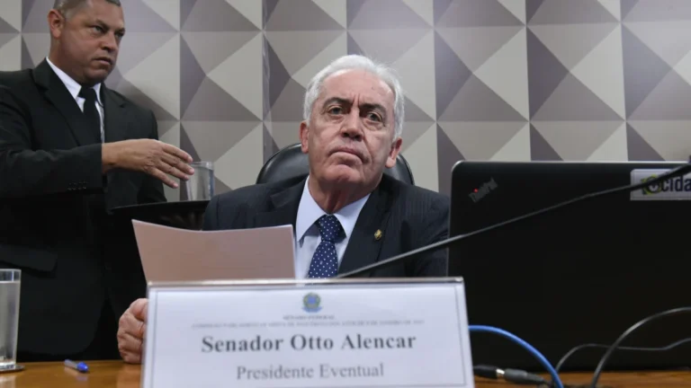 Presidente da CCJ promete “sepultar” PEC da Blindagem no Senado