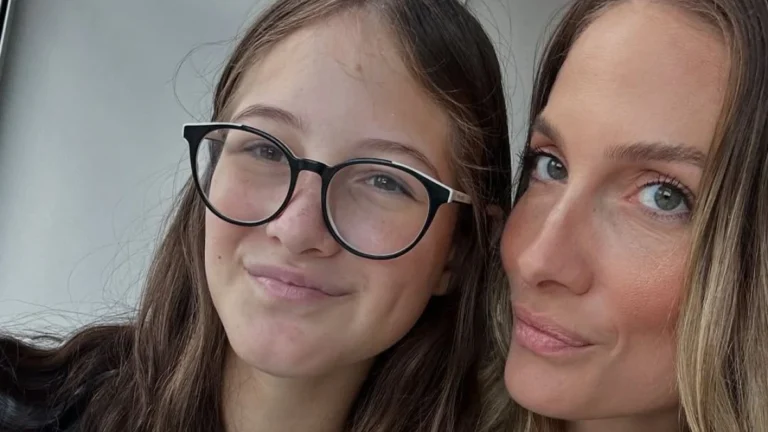 Schynaider Moura se despede da filha, que morreu aos 16 anos