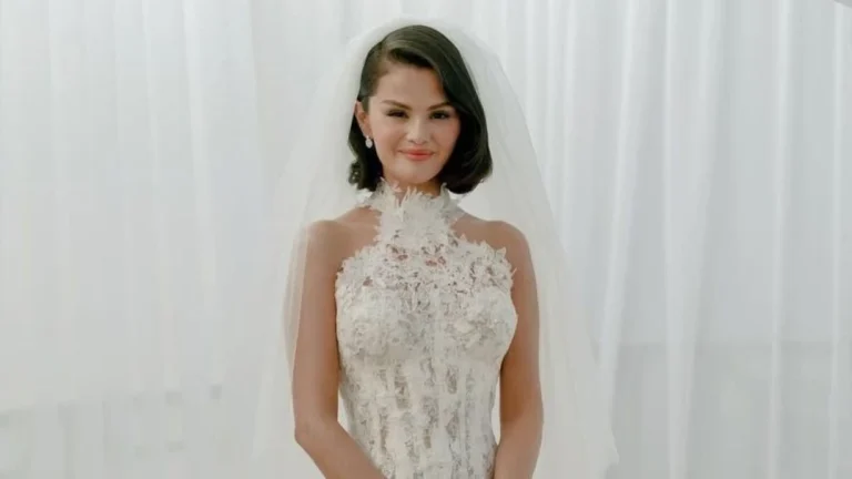 Selena Gomez mostra que usou 3 vestidos no casamento; veja as peças