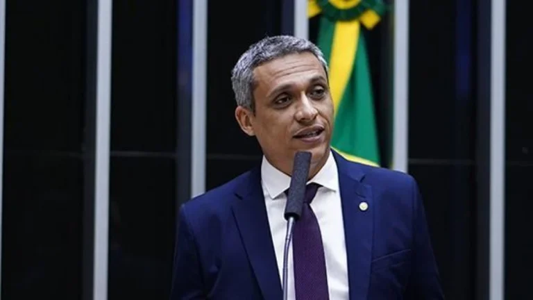 Conselho de Ética arquiva processo contra Gayer por ofensa a Gleisi